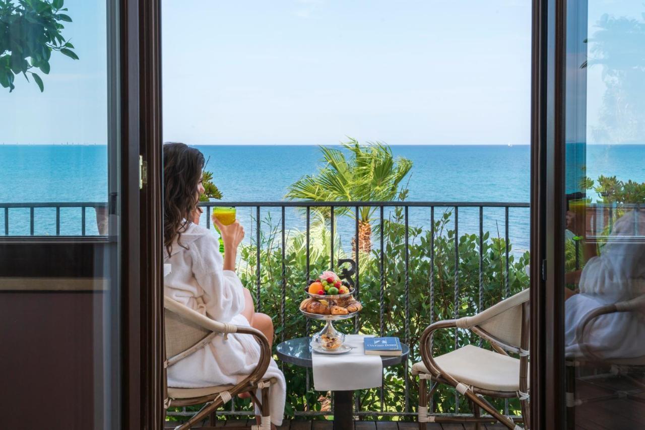 Hotel Lido Degli Scogli Crotone Dış mekan fotoğraf